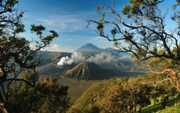 Bromo Ijen Tumpak Sewu Berbagi Tur dari Malang